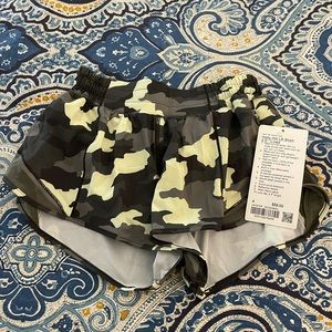 Lululemon Hotty hot shorts